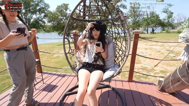 Emiru photo 6 of 4918