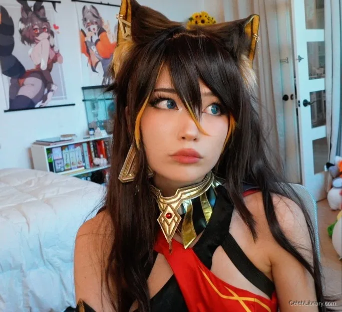 Emiru photo 5 of 4918