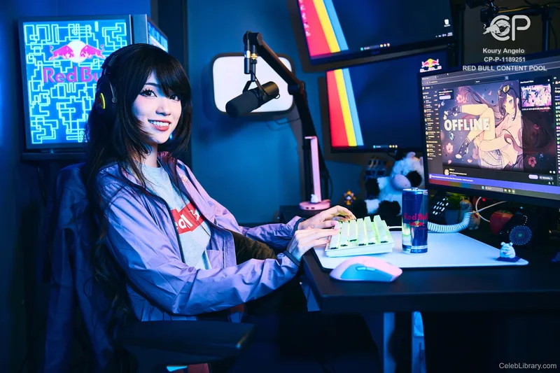 Emiru photo 22 of 4918