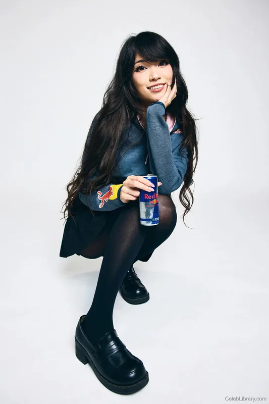 Emiru photo 23 of 4918
