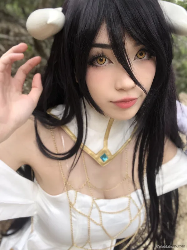 Emiru photo 18 of 4918