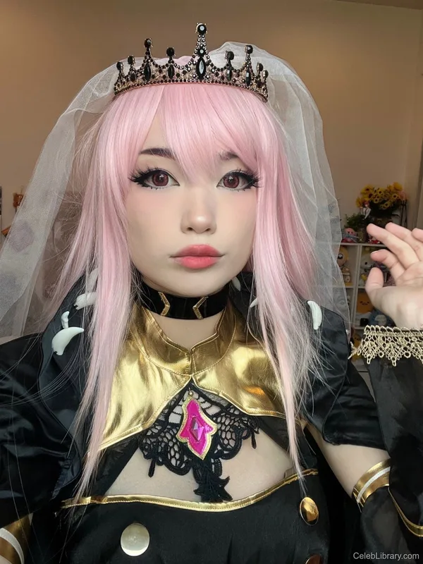 Emiru photo 3 of 4918