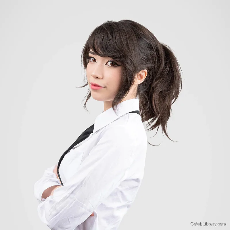 Emiru photo 17 of 4918