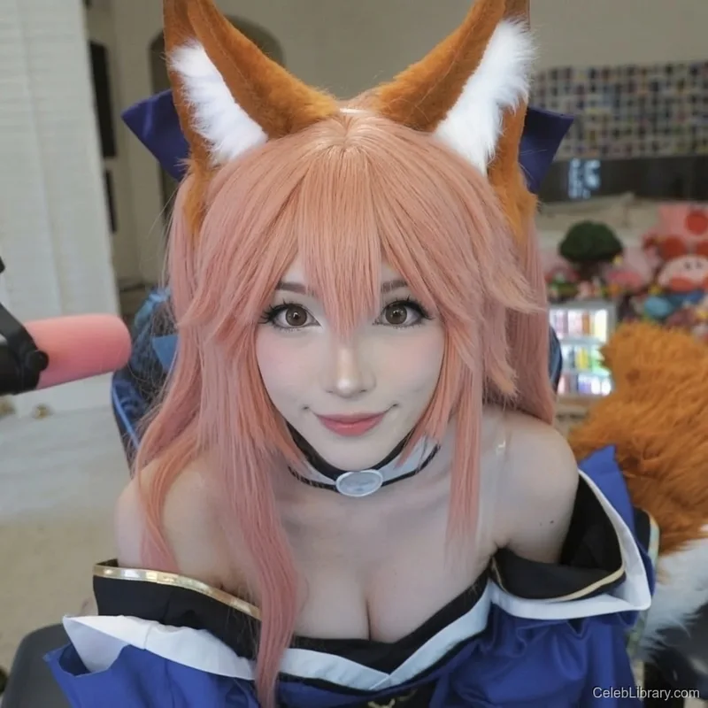 Emiru photo 1 of 4918