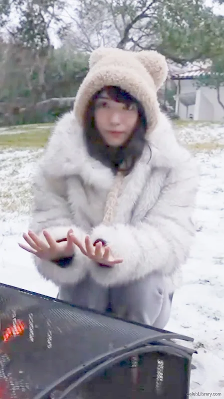 Emiru photo 16 of 4918