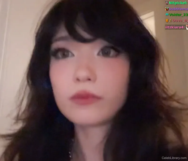 Emiru photo 13 of 4918
