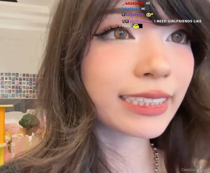 Emiru photo 15 of 4918