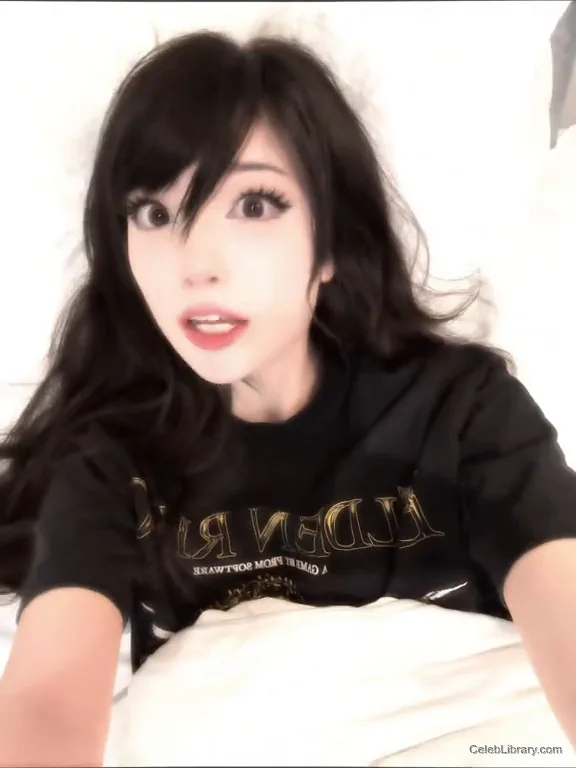 Emiru photo 10 of 4918