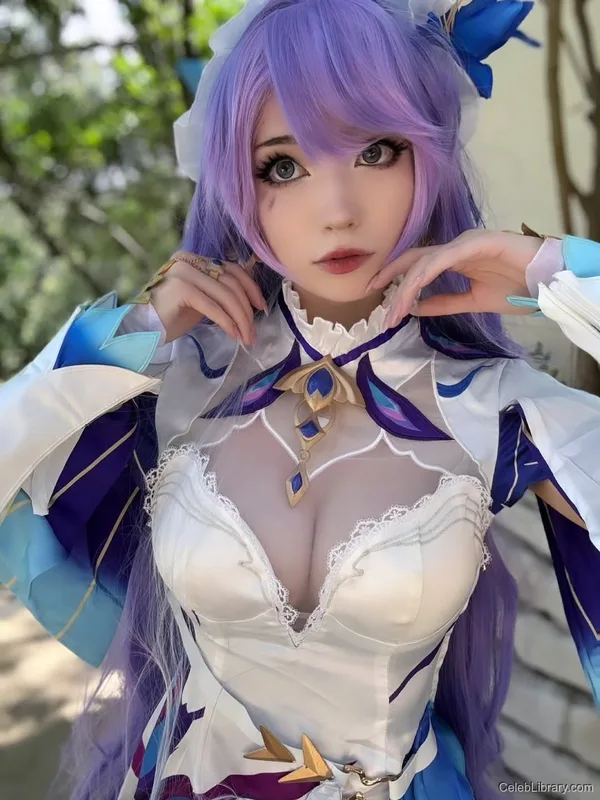 Emiru photo 7 of 4918