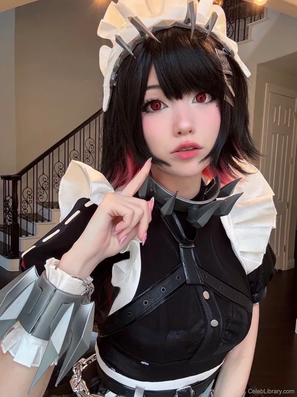 Emiru photo 1 of 4918