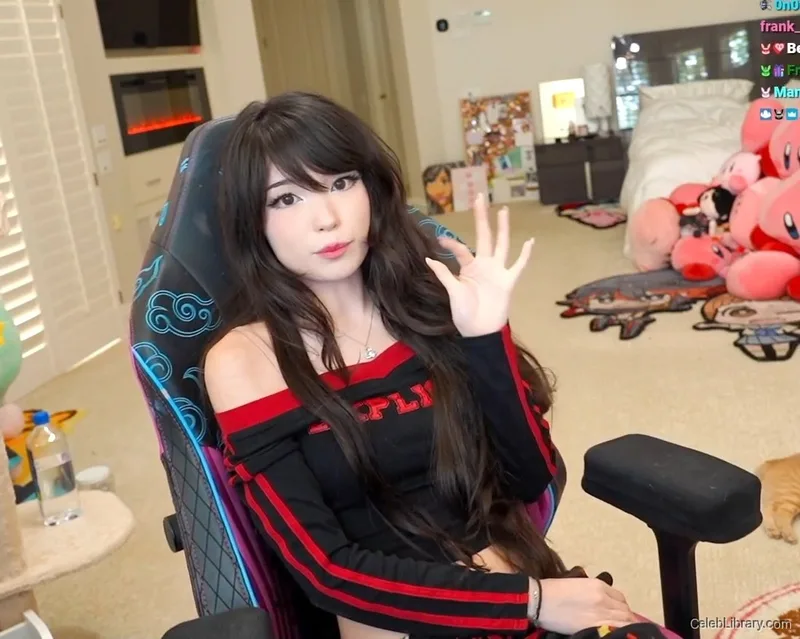 Emiru photo 23 of 4918