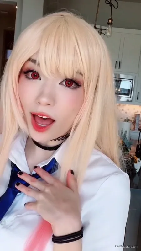 Emiru photo 10 of 4918