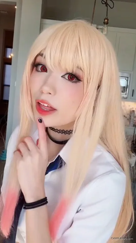 Emiru photo 13 of 4918