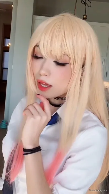 Emiru photo 14 of 4918