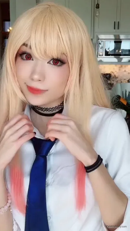 Emiru photo 1 of 4918
