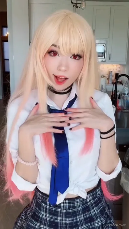 Emiru photo 5 of 4918