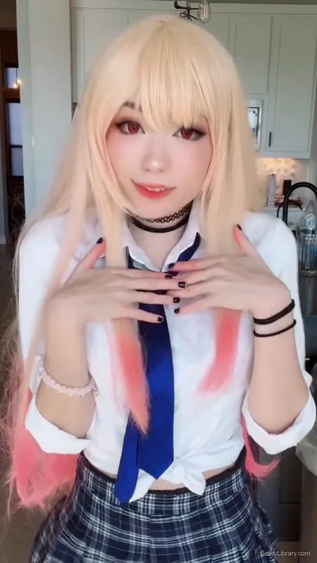 Emiru photo 6 of 4918