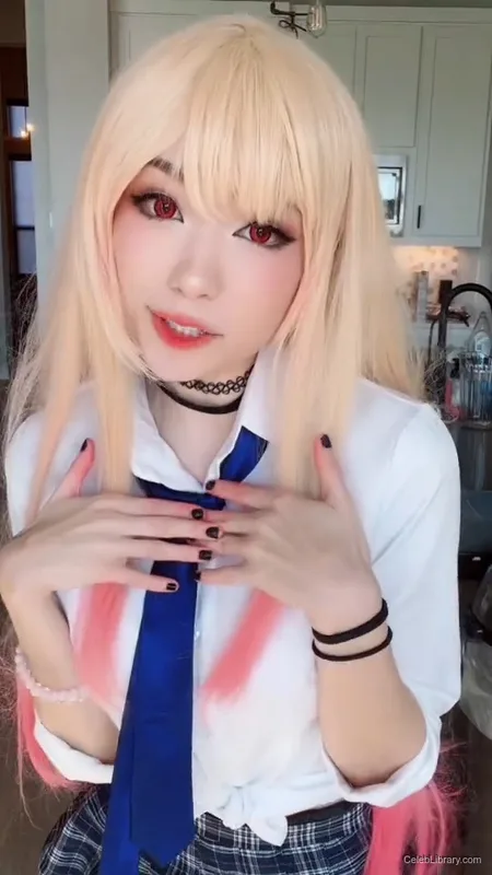 Emiru photo 8 of 4918
