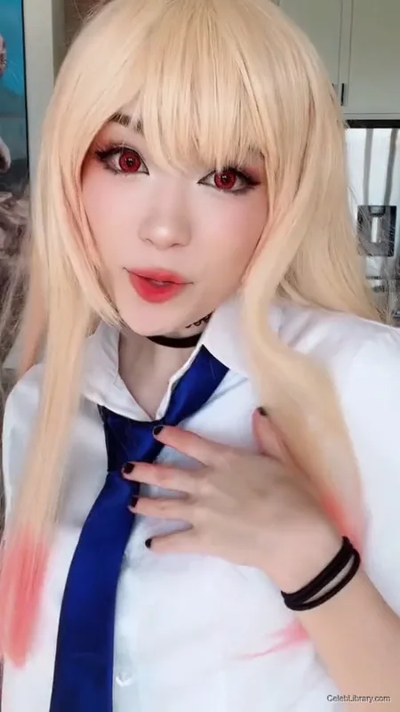 Emiru photo 11 of 4918