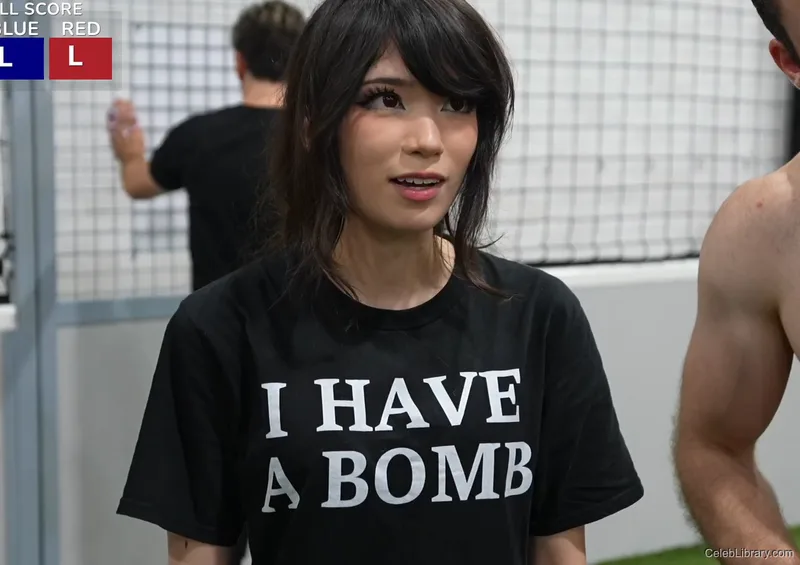 Emiru photo 12 of 4918