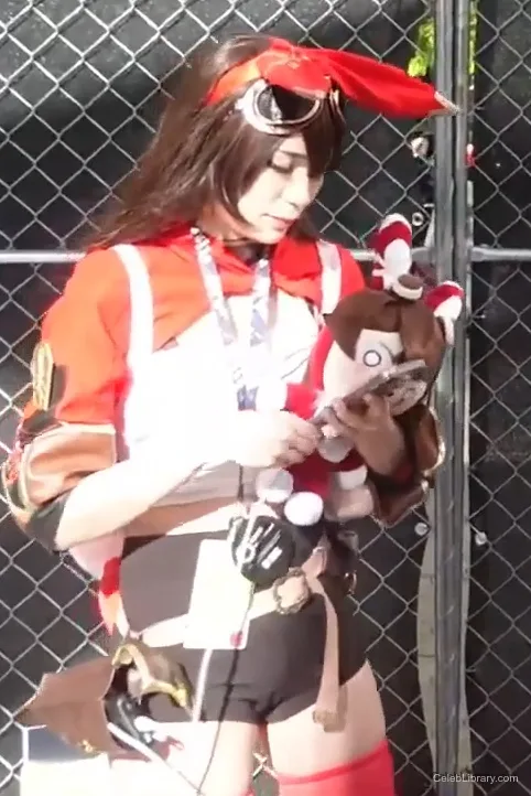 Emiru photo 10 of 4918