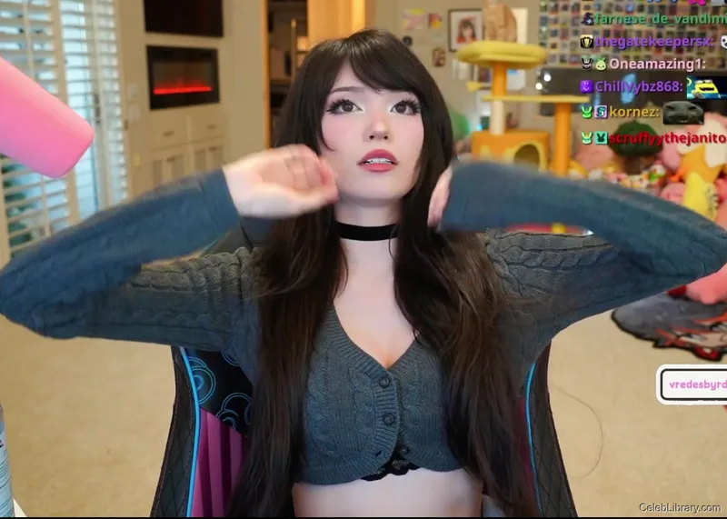 Emiru photo 10 of 4918