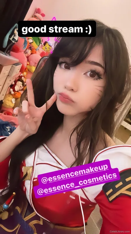 Emiru photo 10 of 4918