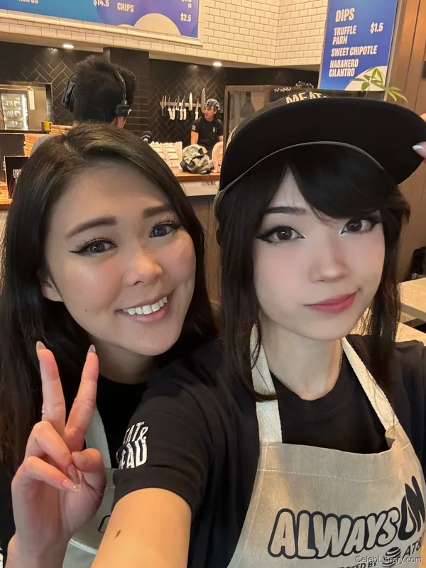 Emiru photo 18 of 4918