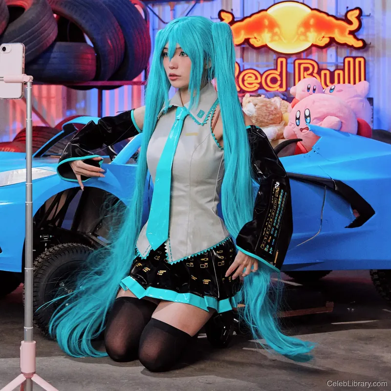 Emiru photo 24 of 4918