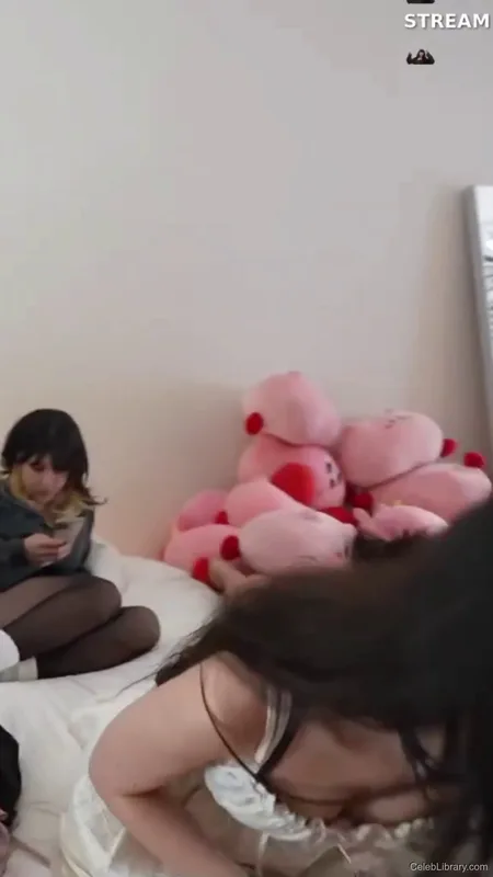 Emiru photo 24 of 4918