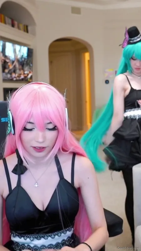Emiru photo 21 of 4918