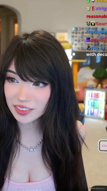 Emiru photo 11 of 4918