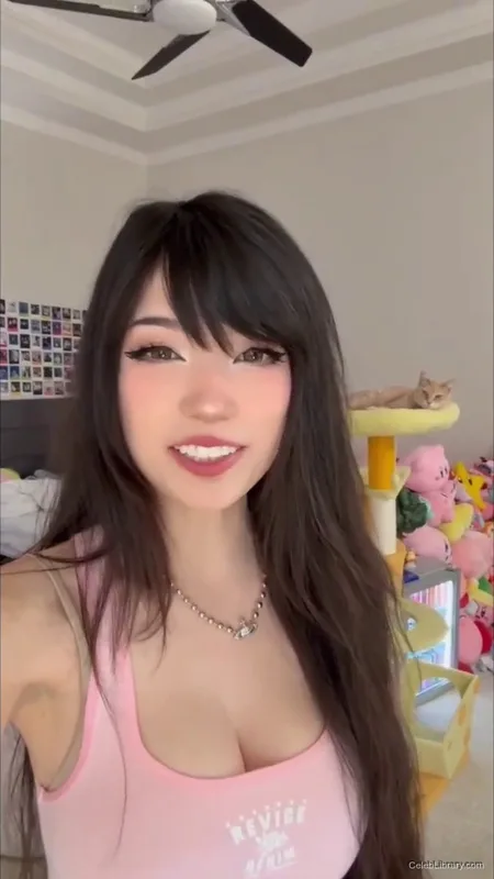 Emiru photo 1 of 4918