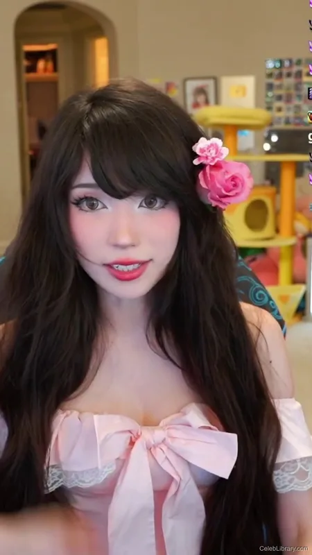 Emiru photo 14 of 4918