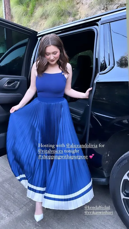 Emma Kenney photo 19 of 415