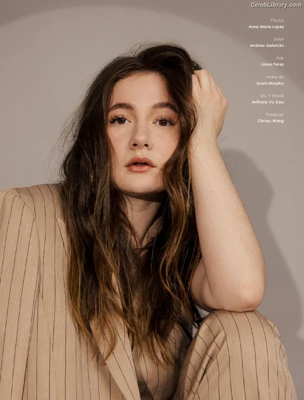Emma Kenney photo 16 of 415