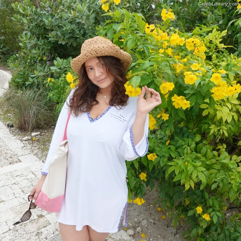 Emma Kenney photo 14 of 415