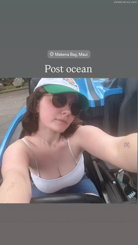 Emma Kenney photo 9 of 415
