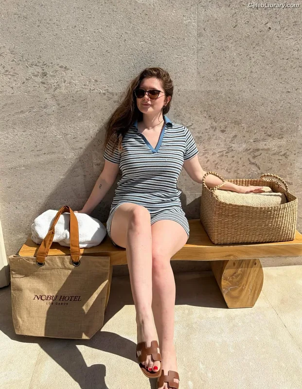 Emma Kenney photo 22 of 415