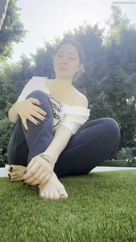 Emma Kenney photo 14 of 415