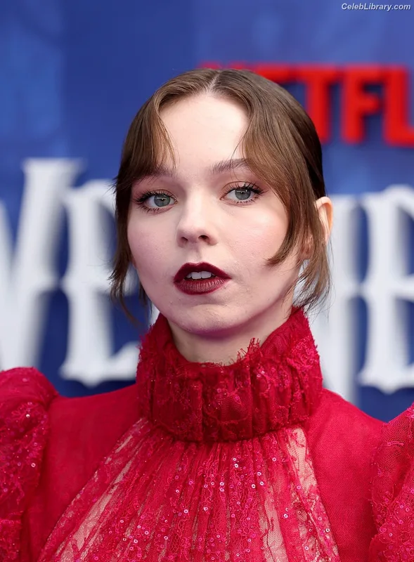Emma Myers photo 22 of 1322