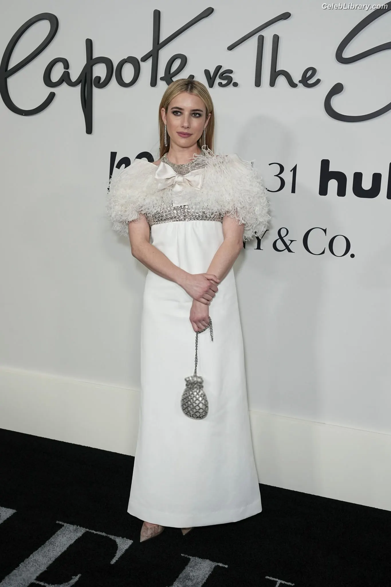 Emma Roberts photo 11 of 1782