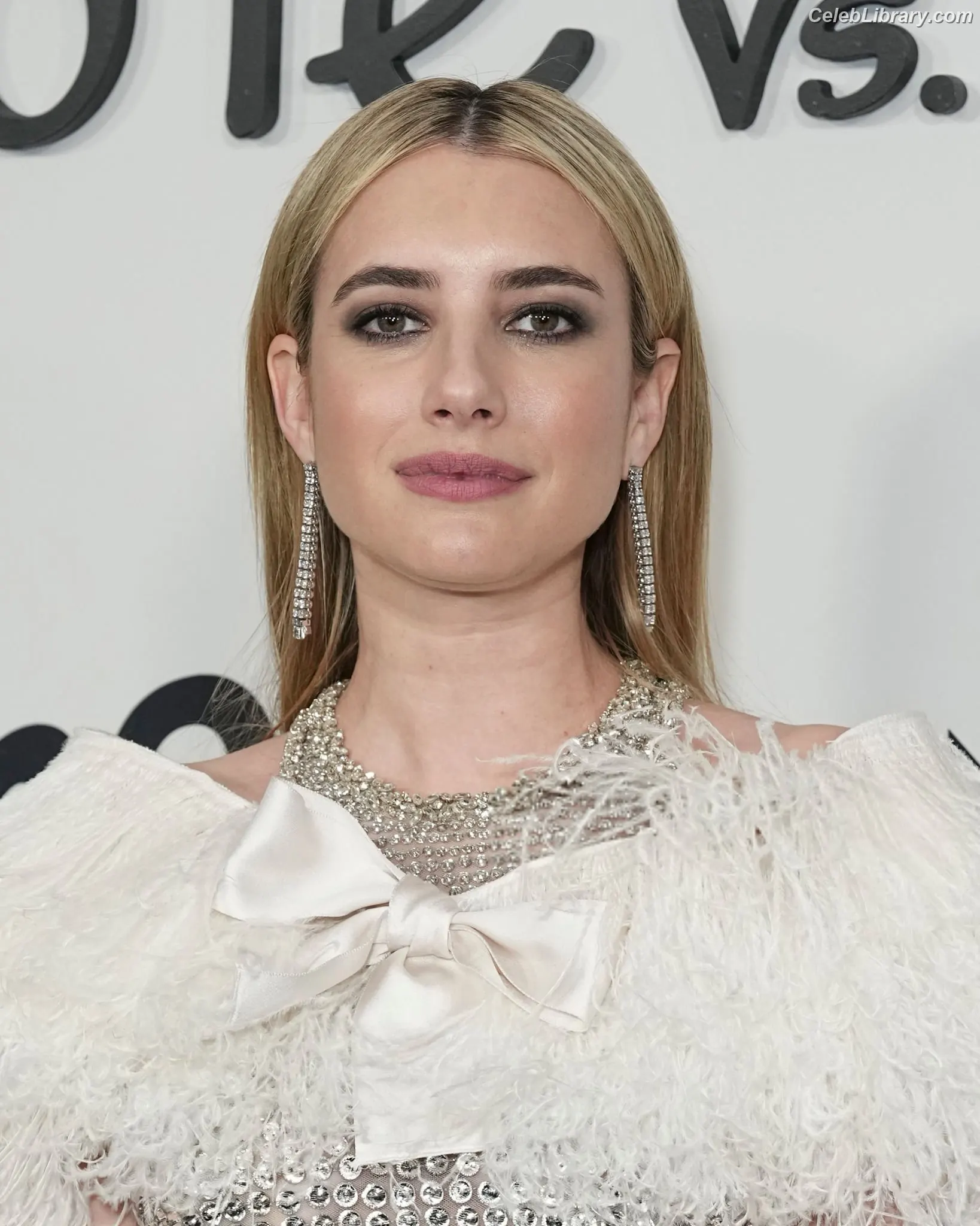 Emma Roberts photo 13 of 1782