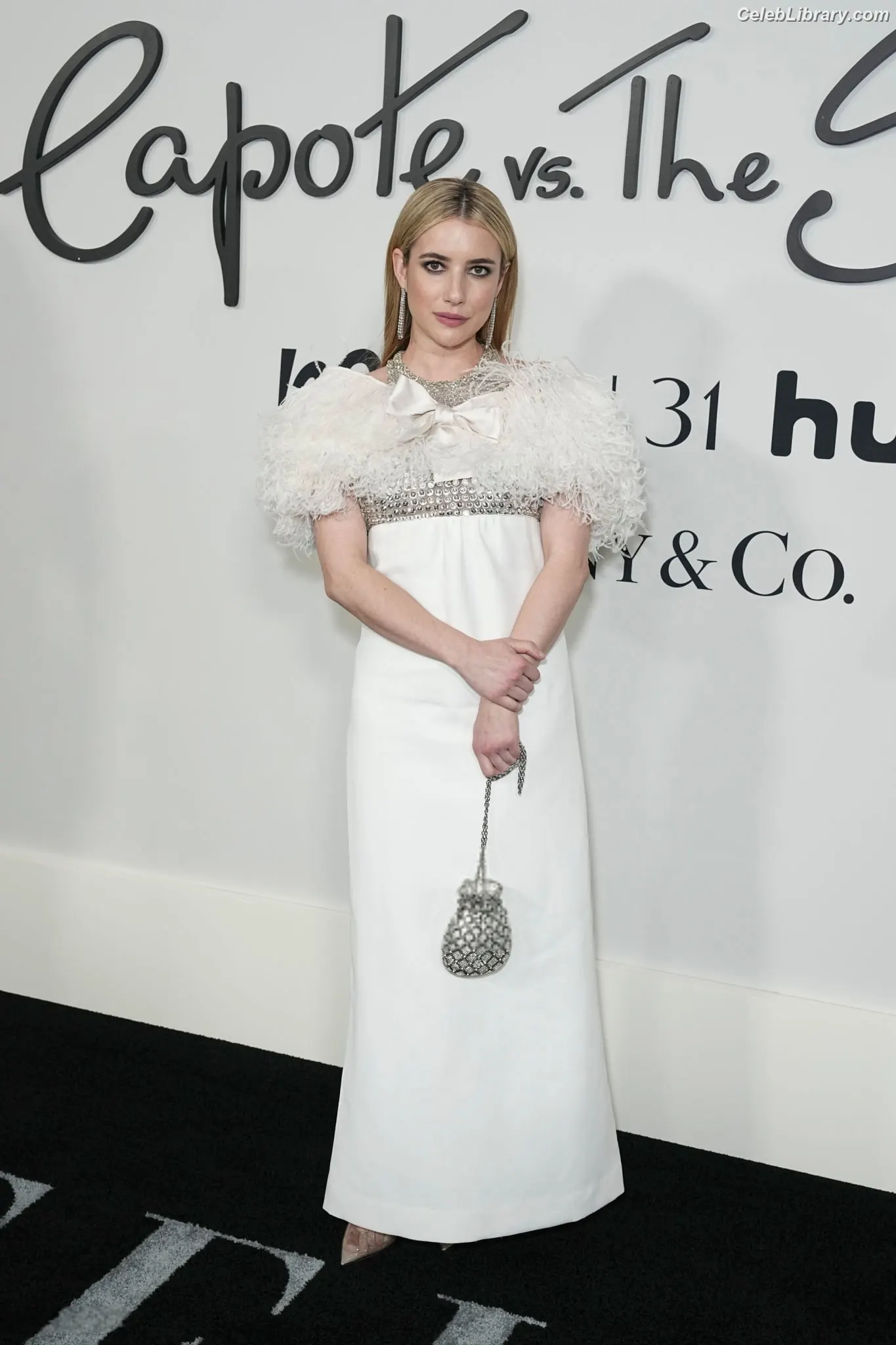 Emma Roberts photo 15 of 1782
