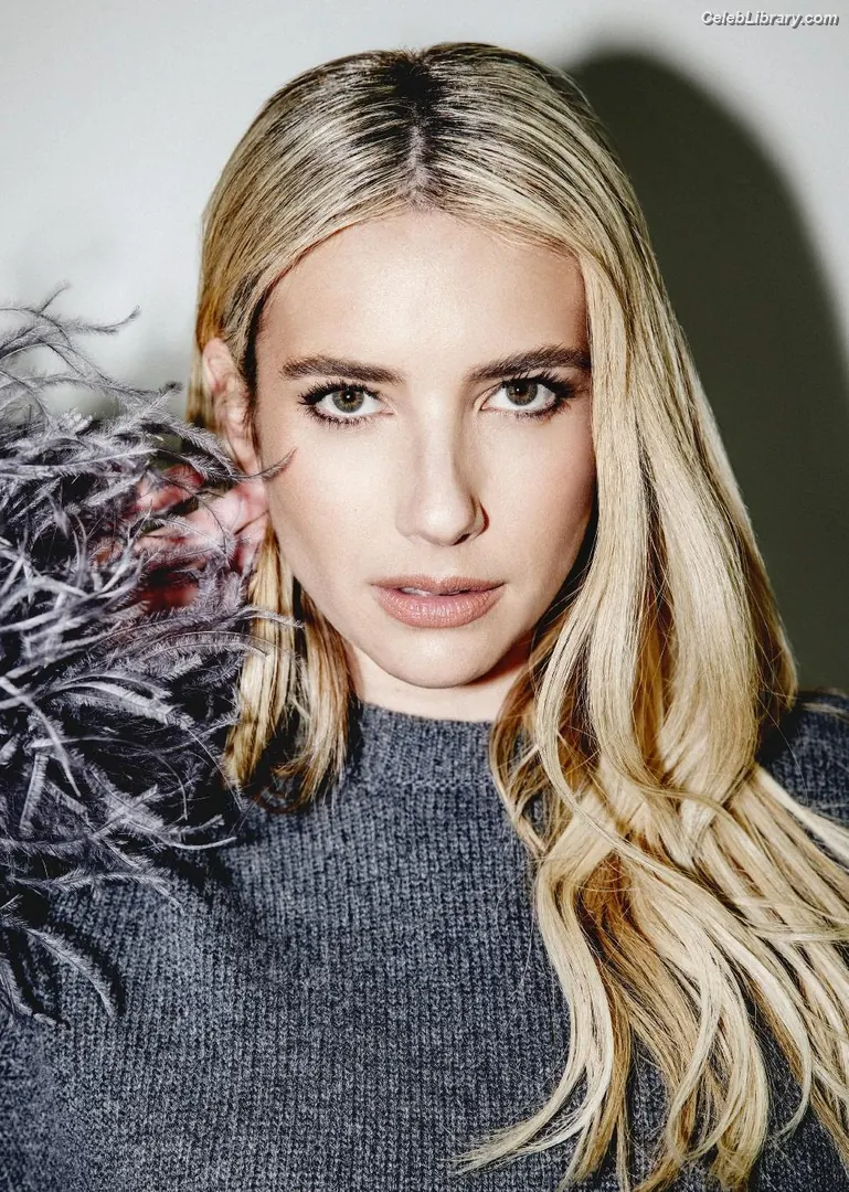 Emma Roberts photo 18 of 1782