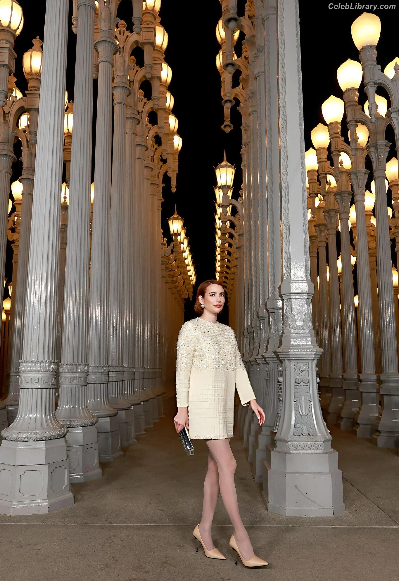 Emma Roberts photo 15 of 1782