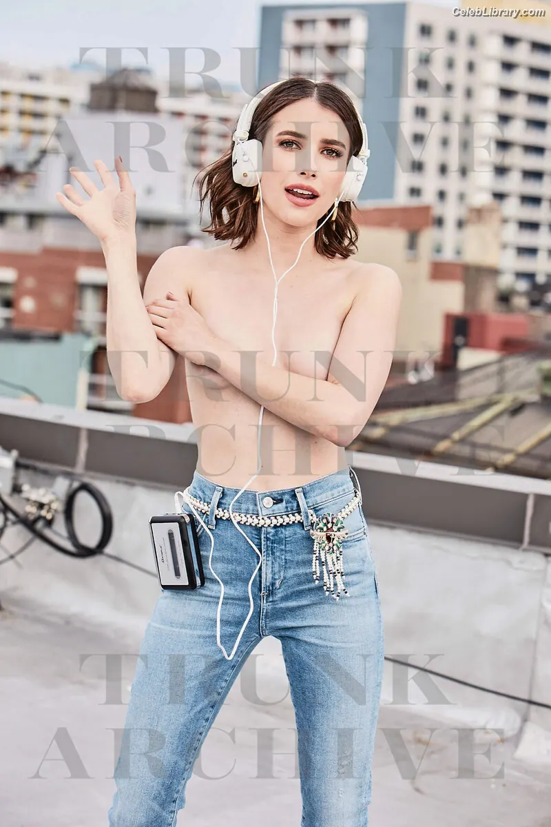 Emma Roberts photo 19 of 1782