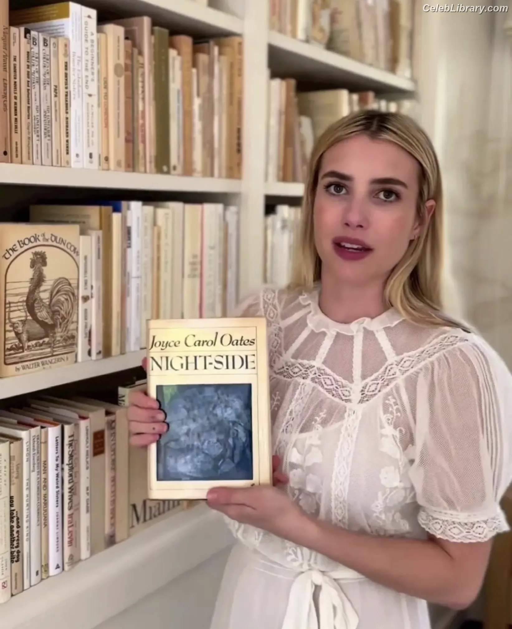 Emma Roberts photo 12 of 1782