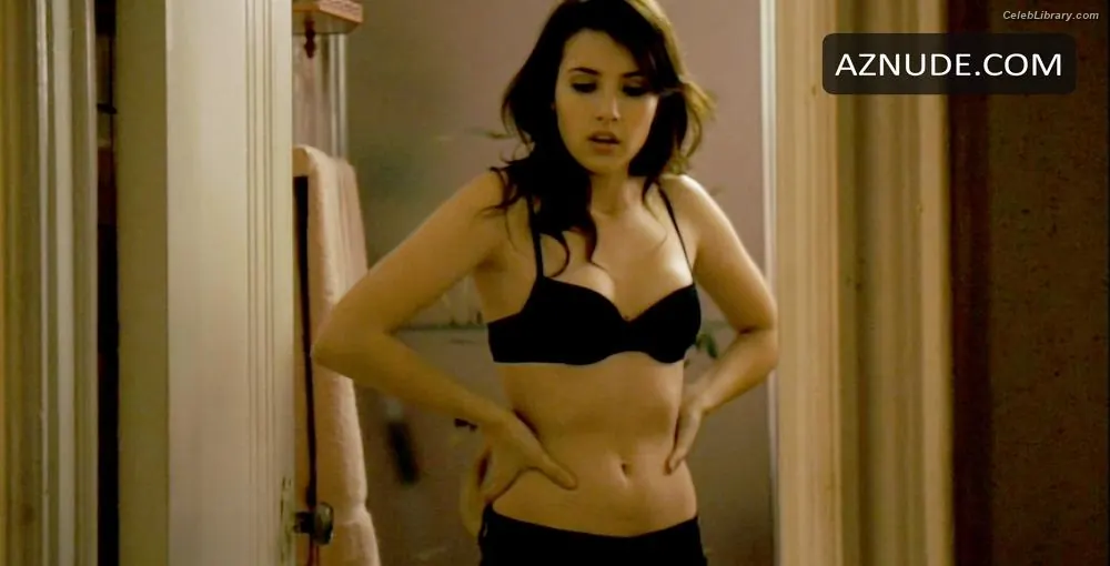 Emma Roberts photo 18 of 1782