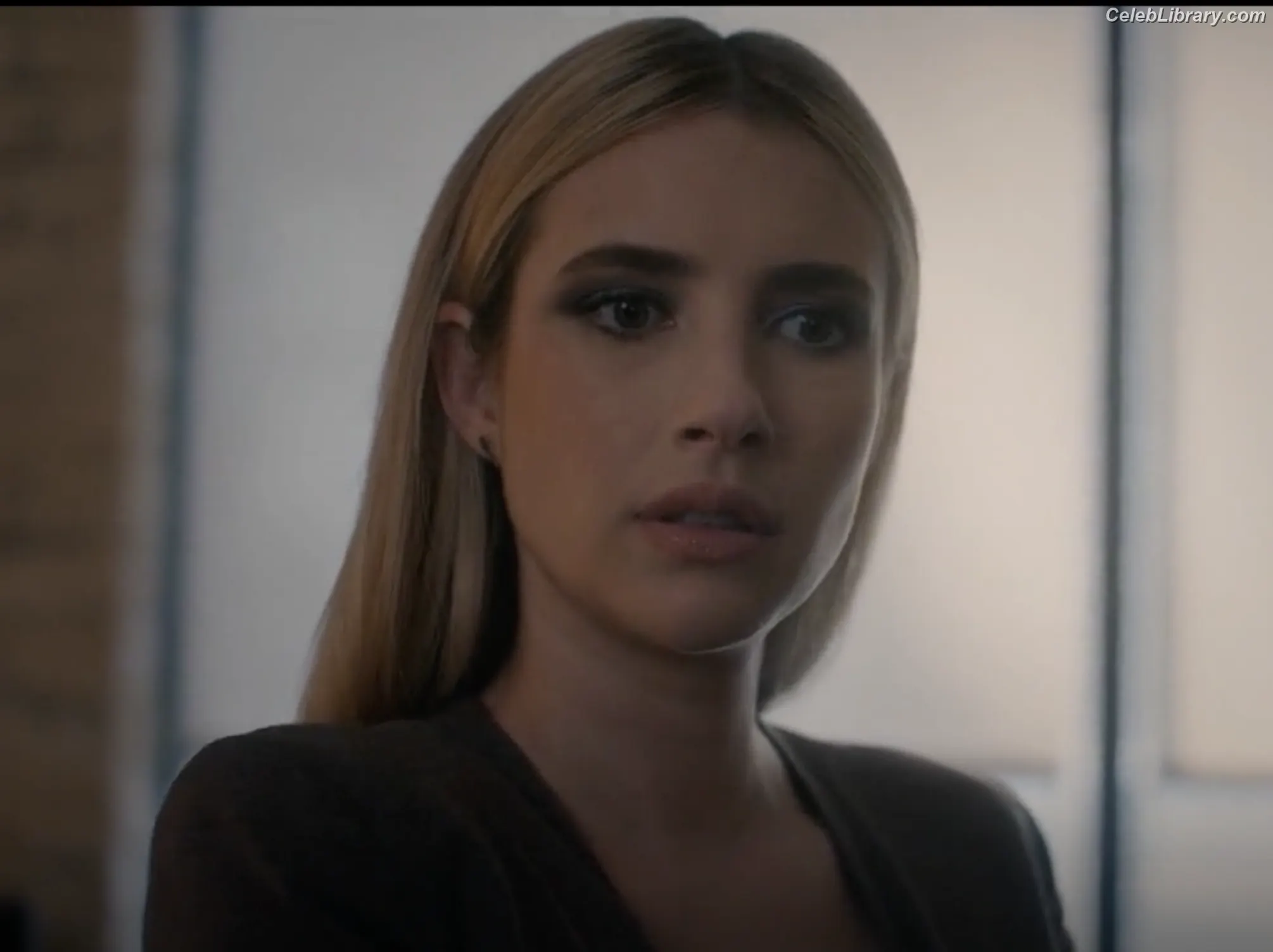 Emma Roberts photo 7 of 1782